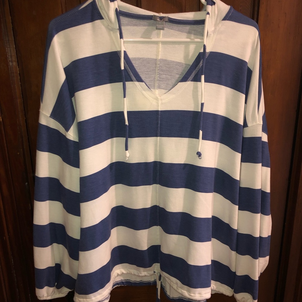 Clothes - Picture 8 of 8